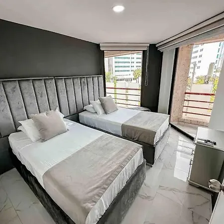 Moderno Frente Al Mar En