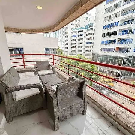 Moderno Frente Al Mar En